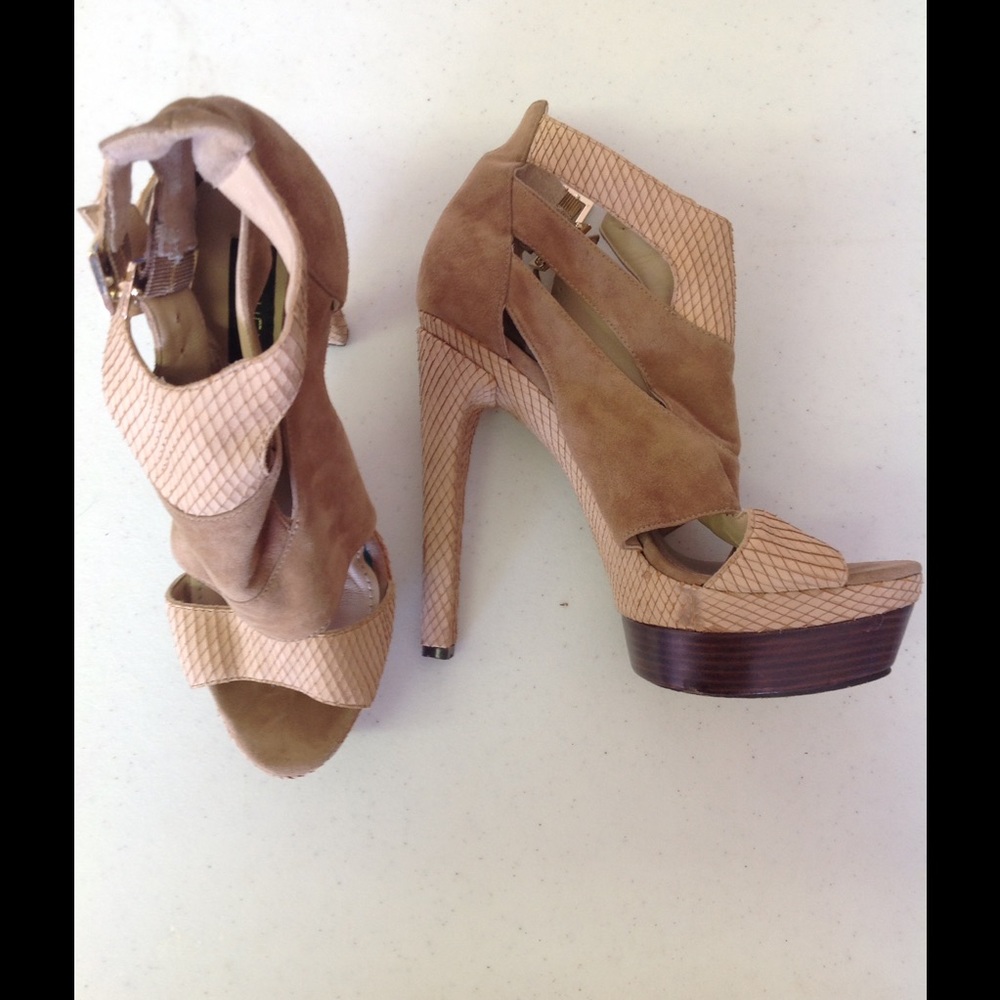 Rachel Zoe tan/beige platform 5" heels gorgeous!!